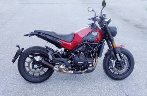 Benelli Leoncino 500 Auspuff