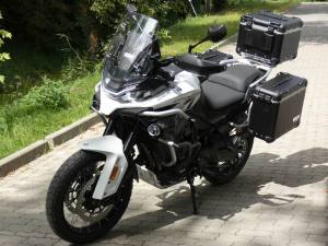 CFMOTO 800 MT