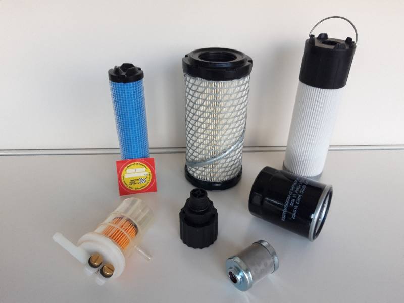 Kit De Filtres Petit Modèle Pour Moteur Schaeff HR 16 Mitsubishi S4L2 - Réf. 99/SCHA-HR1K/_04